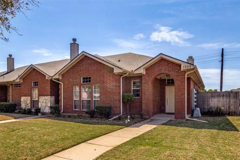 1302 Poinsettia Boulevard Denton TX 76208
