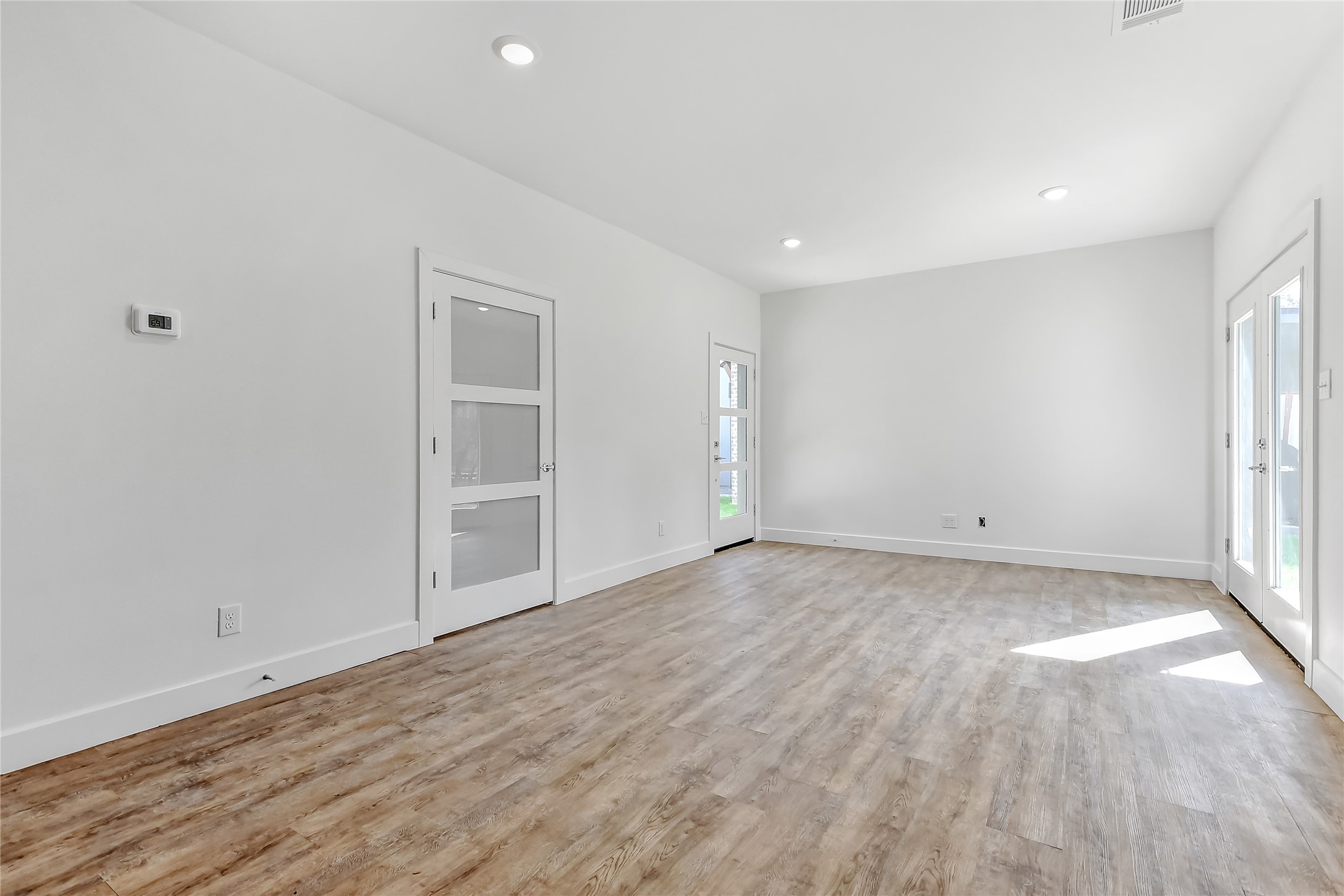 3260 Crawford Denison TX 75020