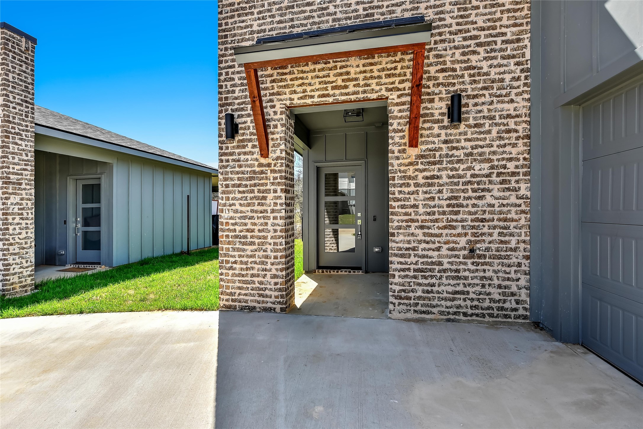 3260 Crawford Denison TX 75020