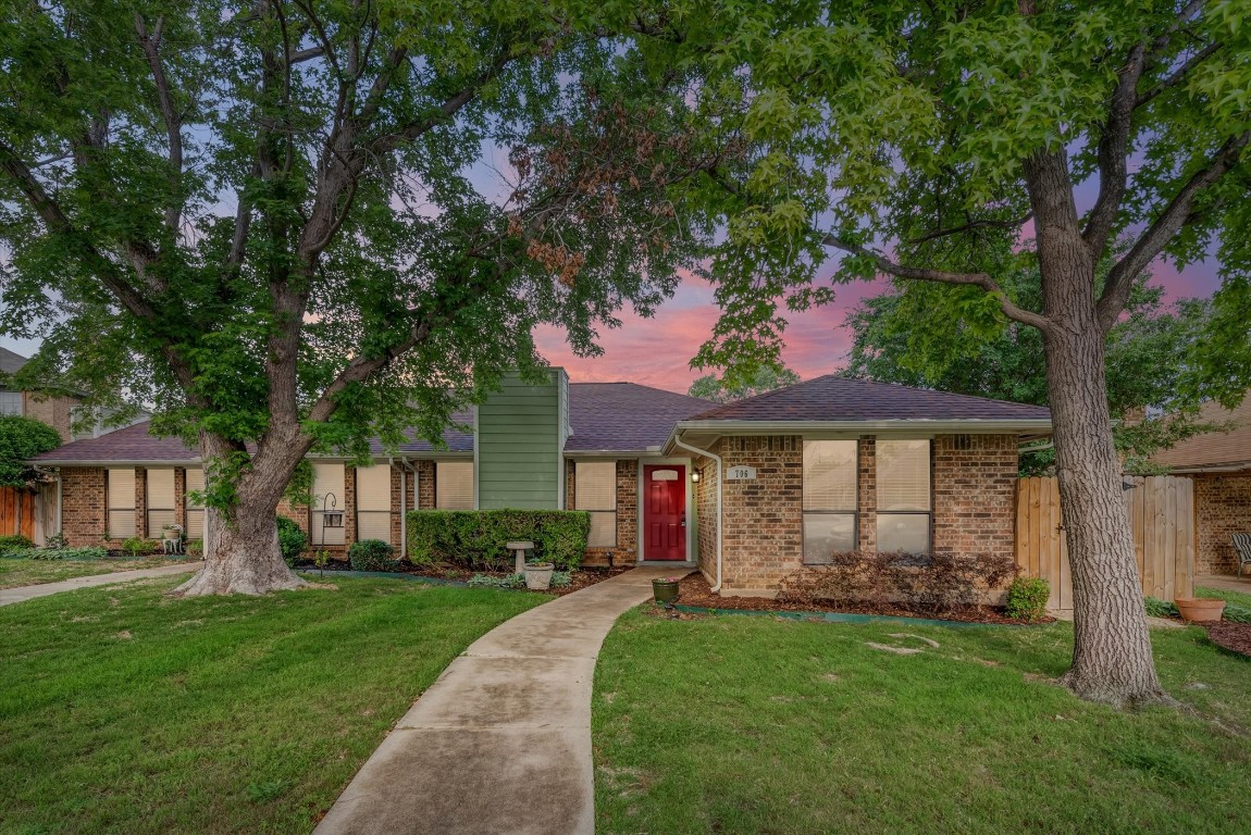 706 Peach Court Grapevine TX 76051