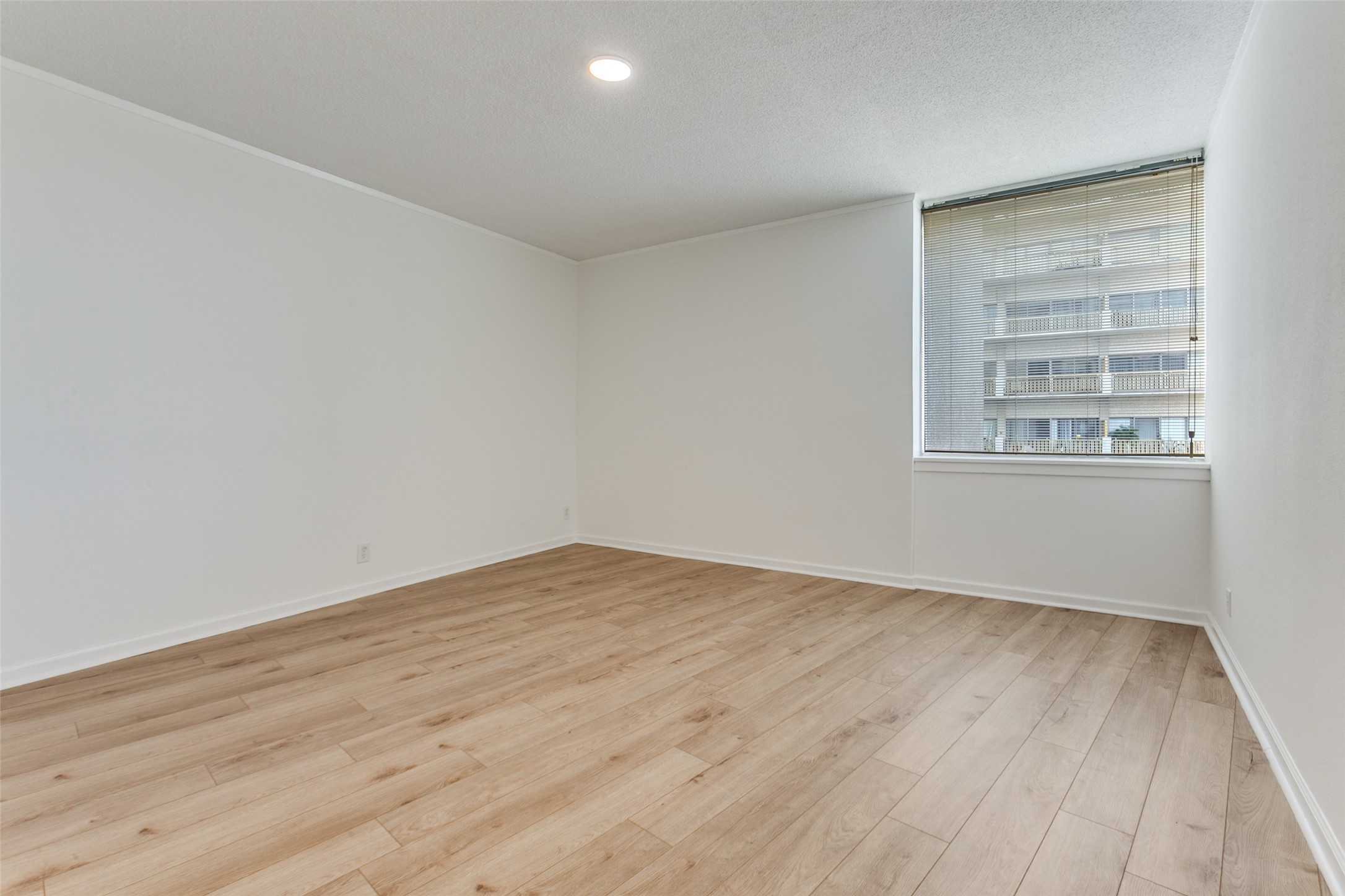6211 W Northwest Highway Dallas TX 75225