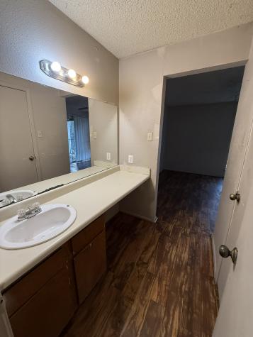 6050 Melody Lane Dallas TX 75231