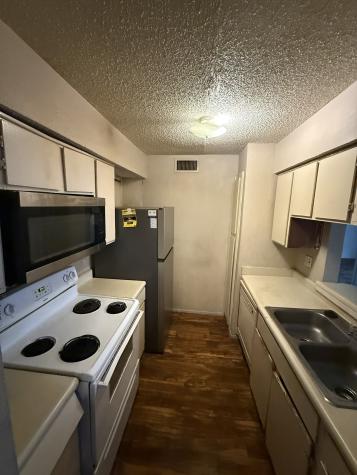 6050 Melody Lane Dallas TX 75231