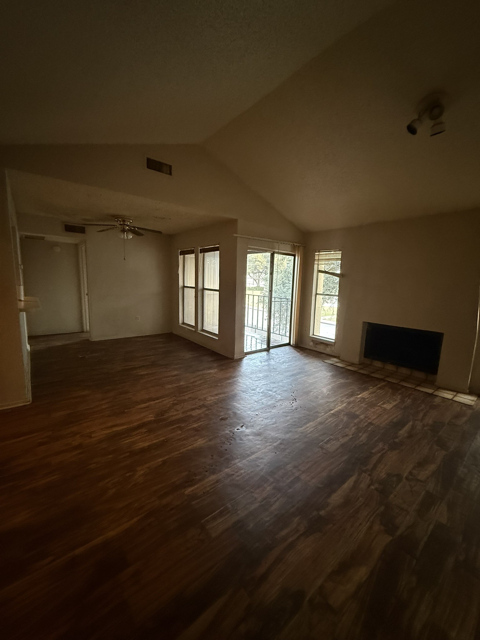 6050 Melody Lane Dallas TX 75231