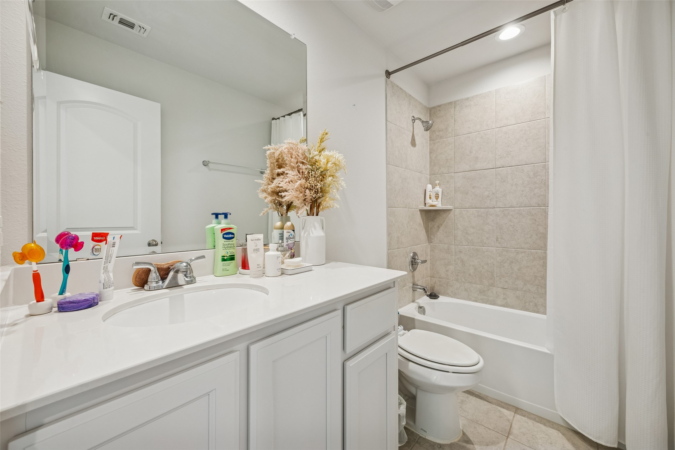 6832 Henry Drive North Richland Hills TX 76180