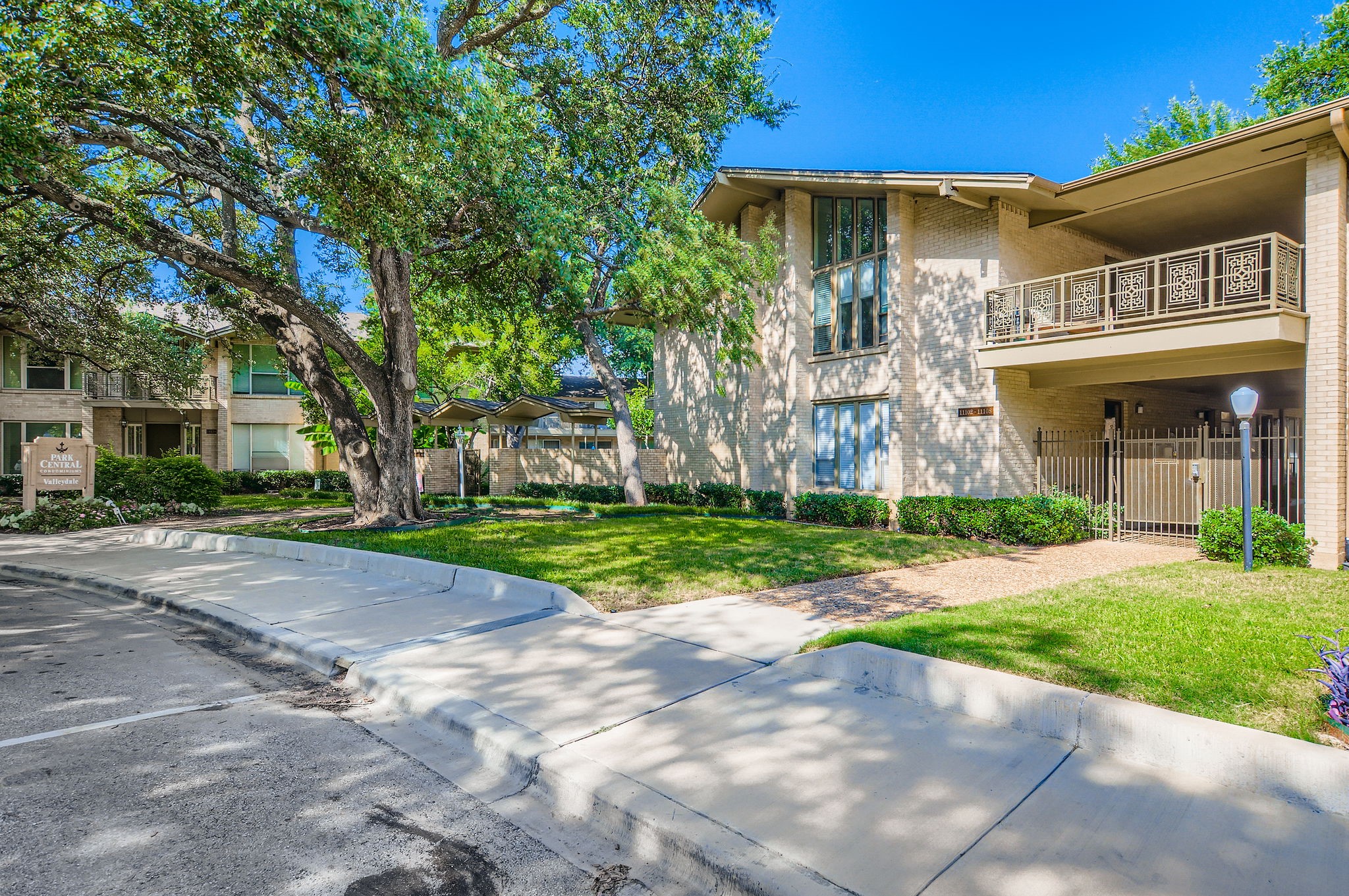 11104 Valleydale Drive Dallas TX 75230