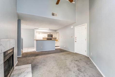 9825 Walnut Street Dallas TX 75243