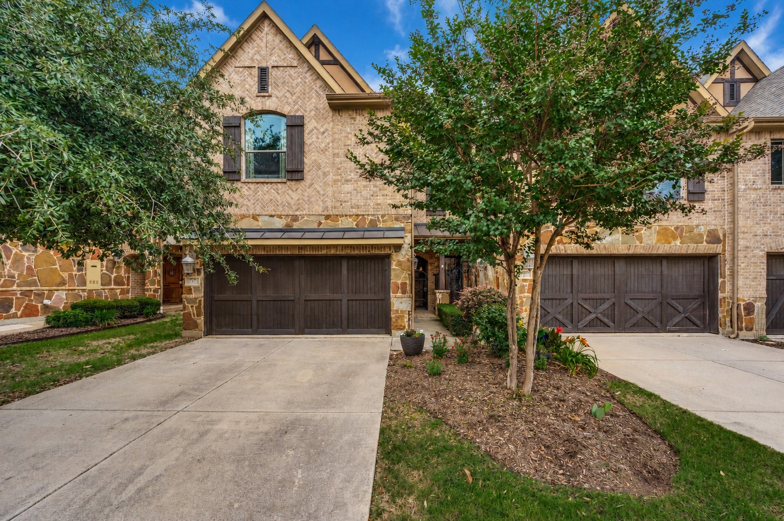 921 Brook Forest Lane Euless TX 76039