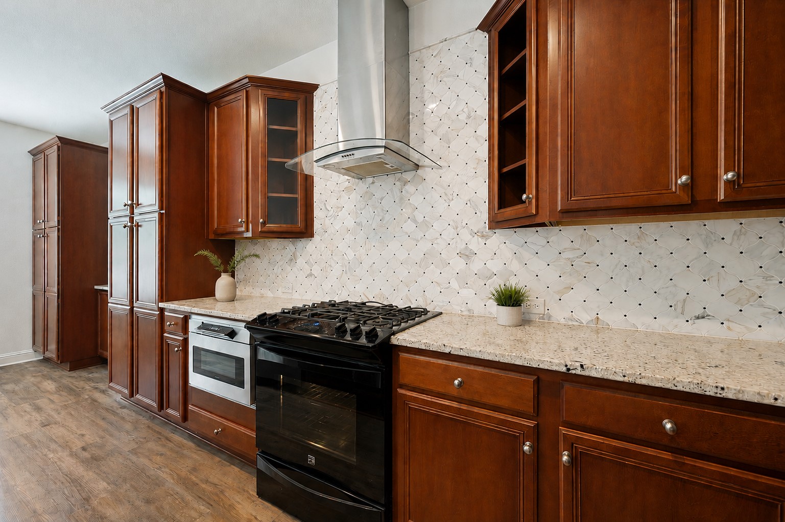 921 Brook Forest Lane Euless TX 76039