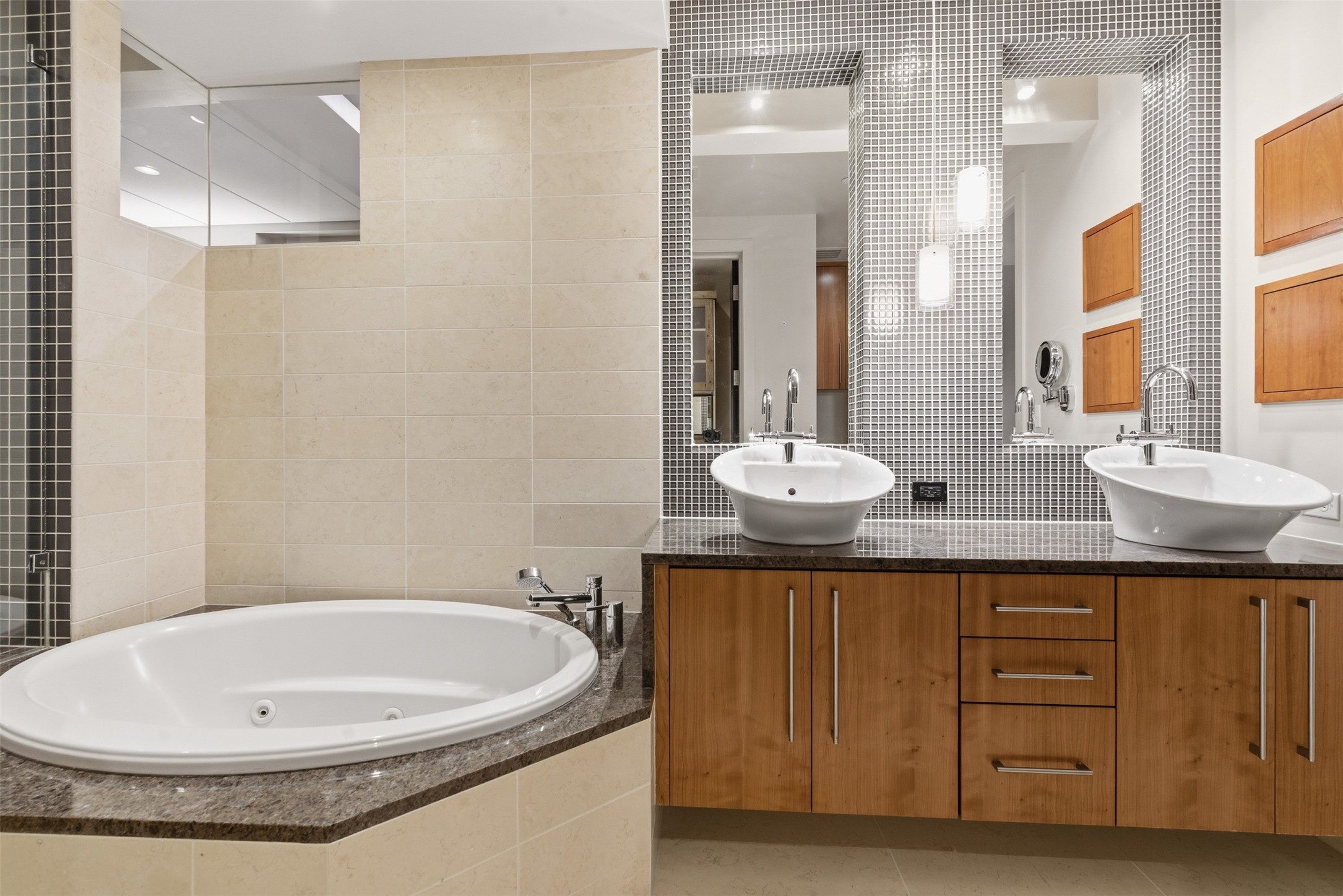 2600 W 7th Street Fort Worth TX 76107