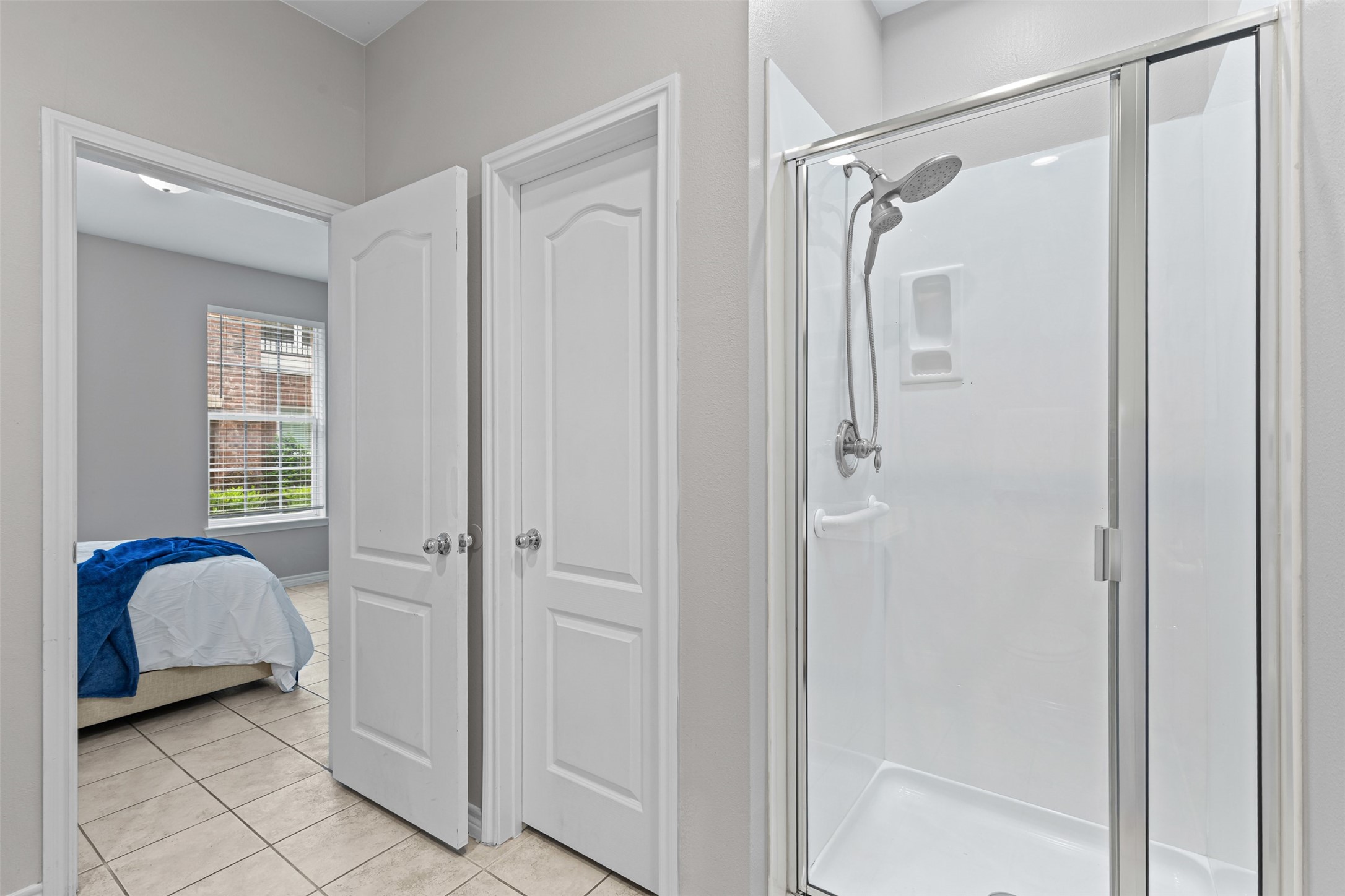 15759 Seabolt Addison TX 75001
