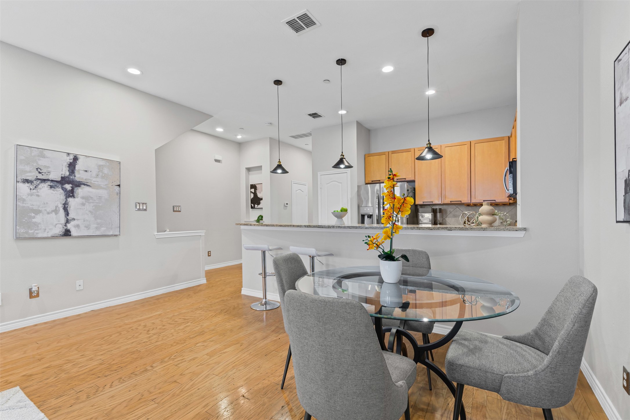 15759 Seabolt Addison TX 75001