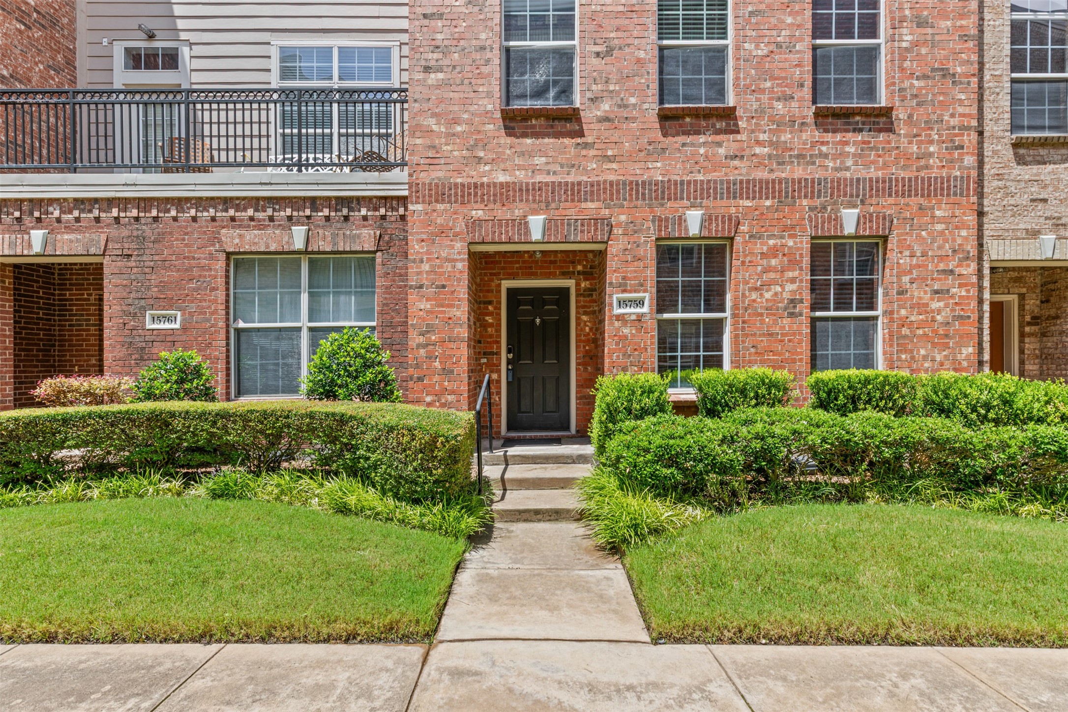 15759 Seabolt Addison TX 75001