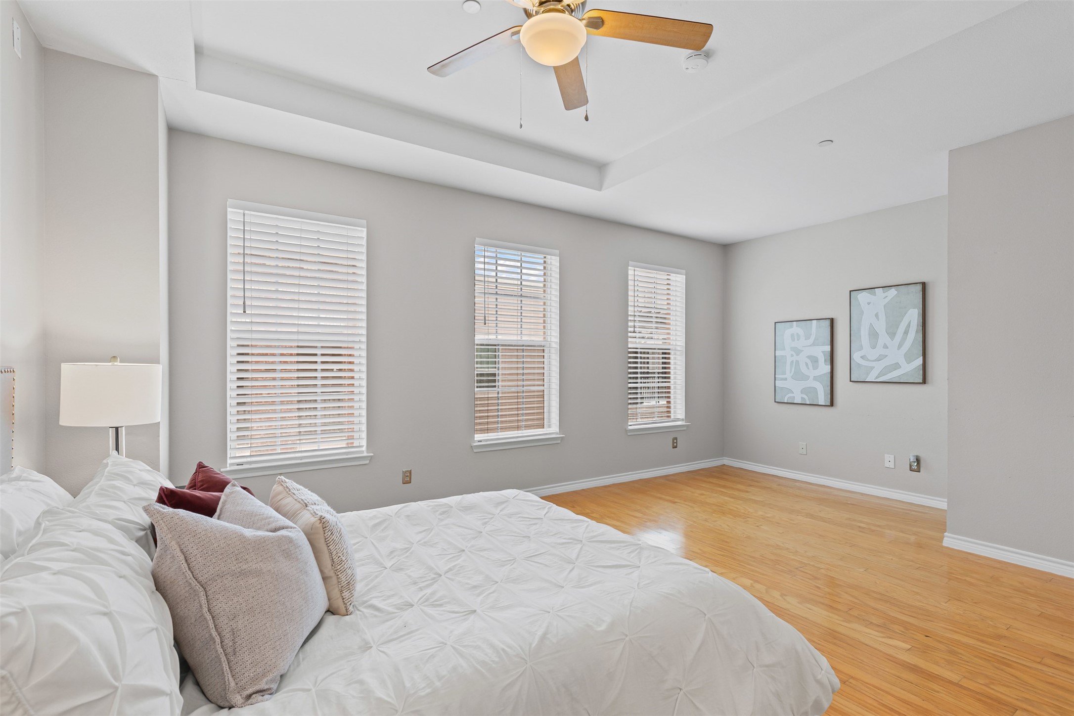 15759 Seabolt Addison TX 75001