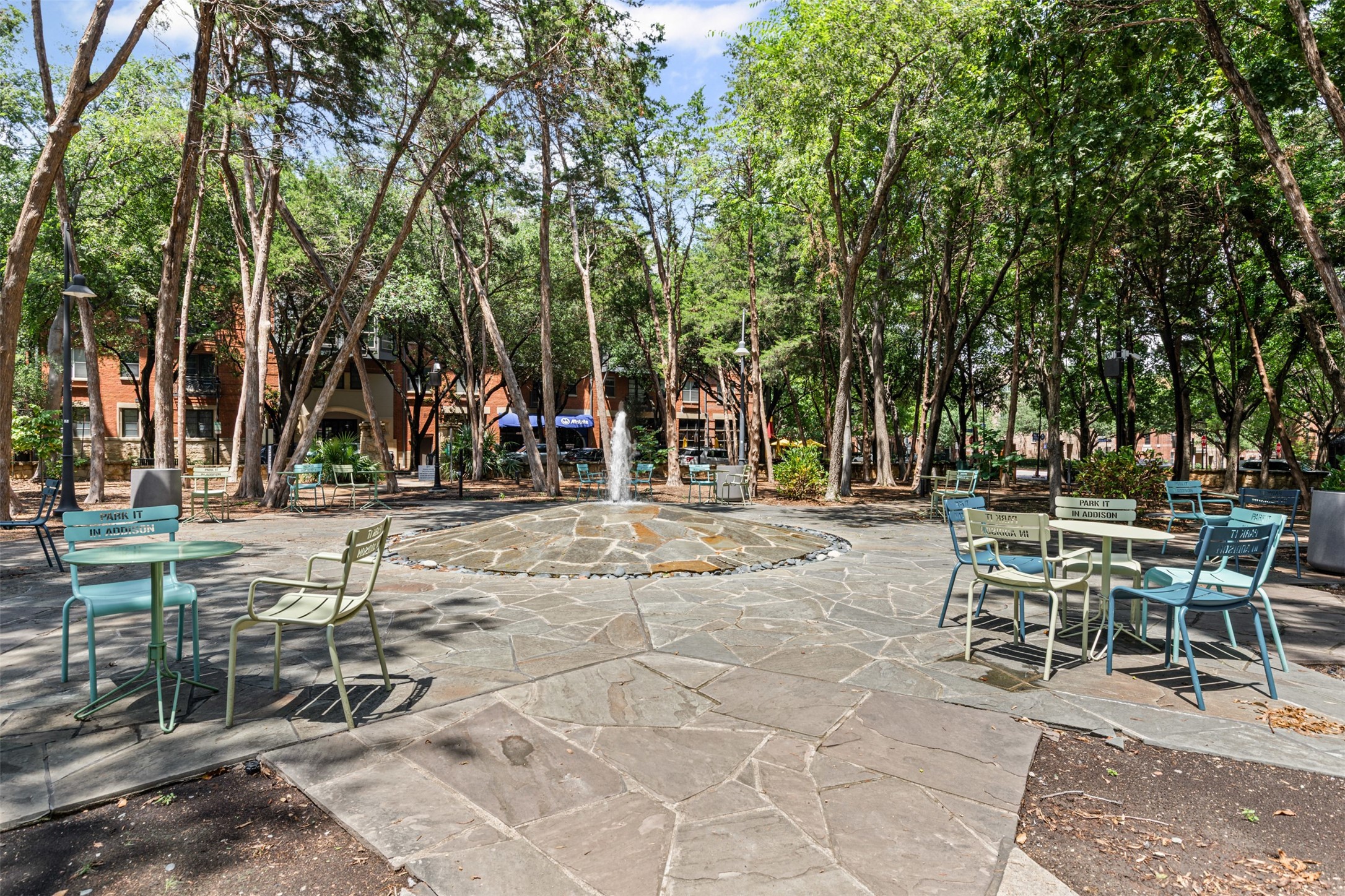 15759 Seabolt Addison TX 75001