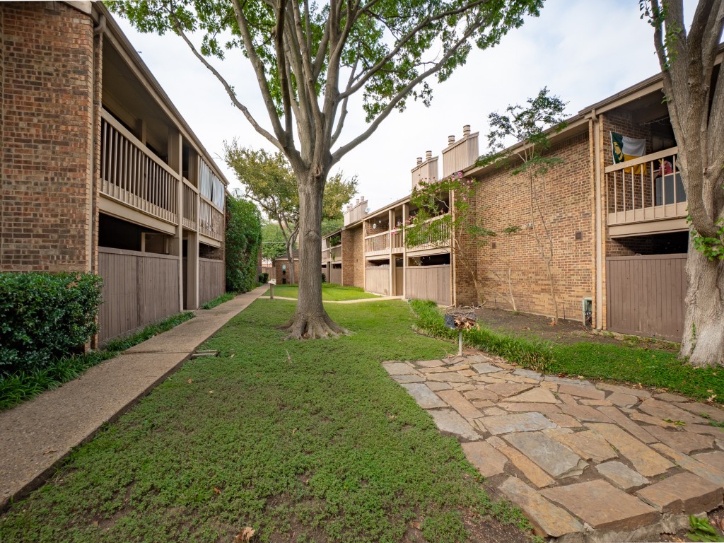 5132 Amesbury Drive Dallas TX 75206