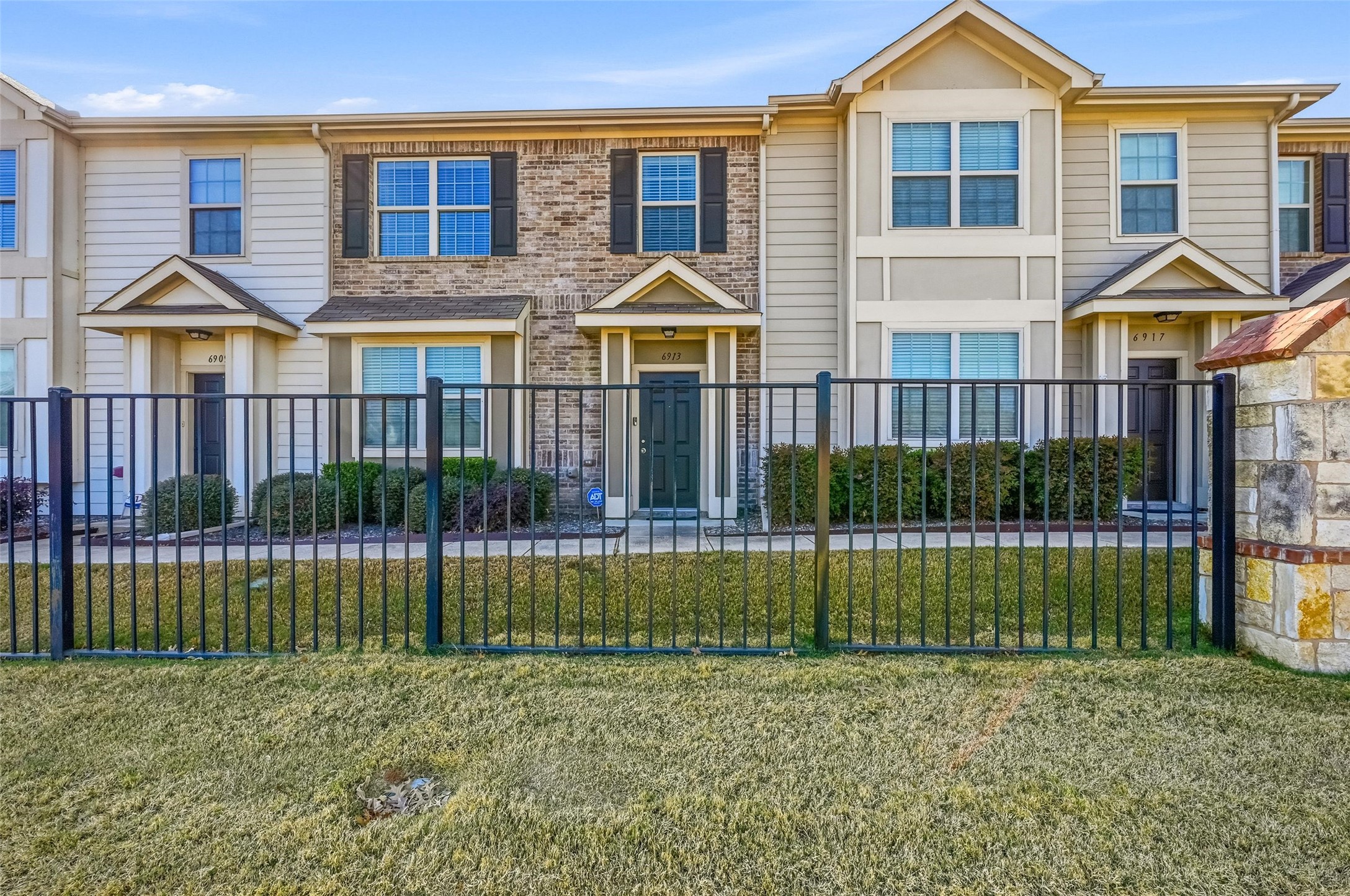 6913 Sandshell Boulevard Fort Worth TX 76137