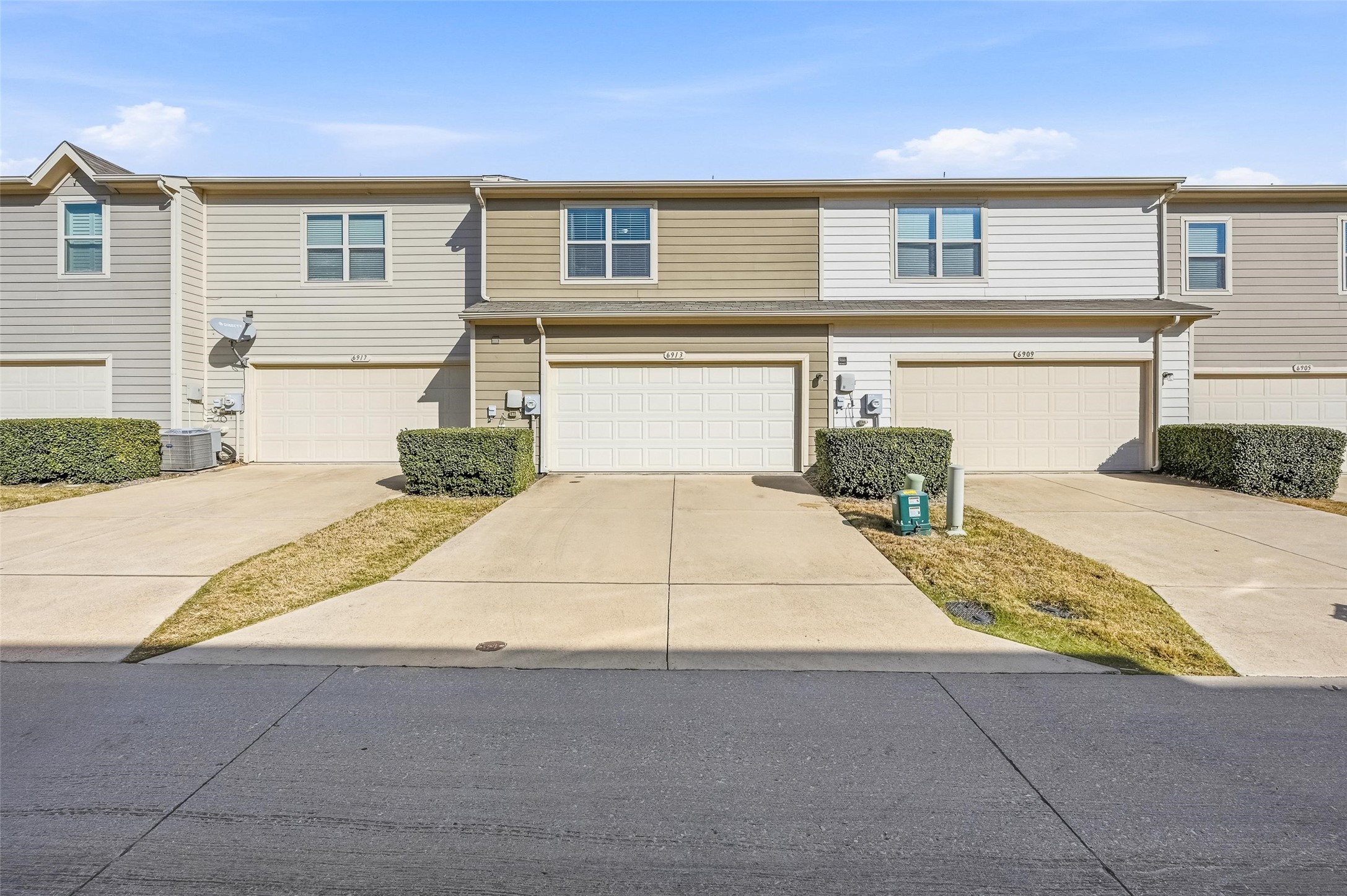 6913 Sandshell Boulevard Fort Worth TX 76137