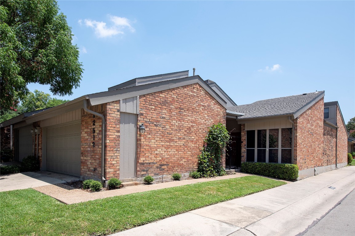 12512 Montego Plaza Dallas TX 75230