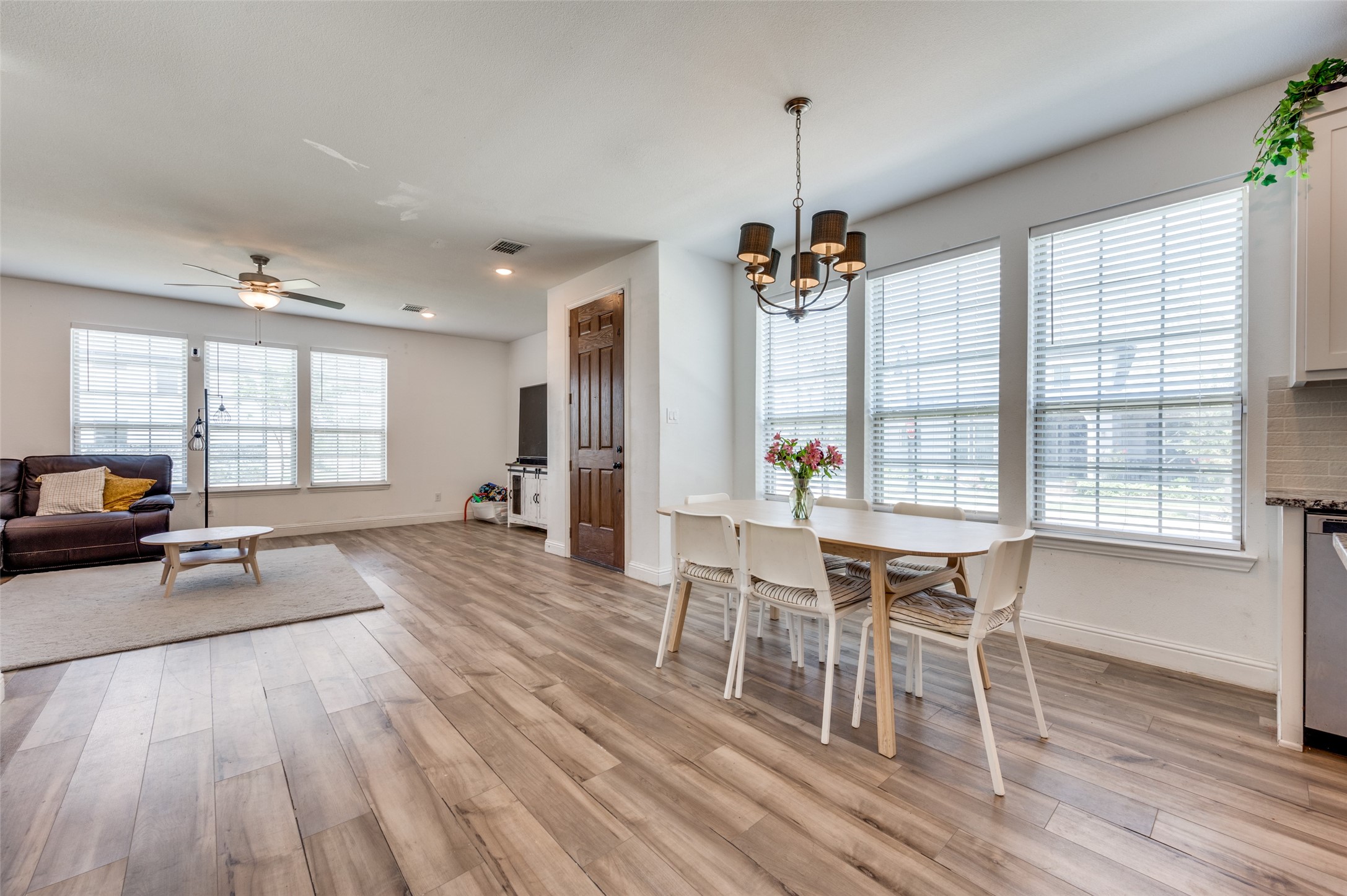 4567 Cypress Thorn Drive Arlington TX 76005