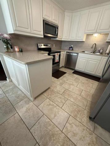 832 Chateau Valee Circle Bedford TX 76022
