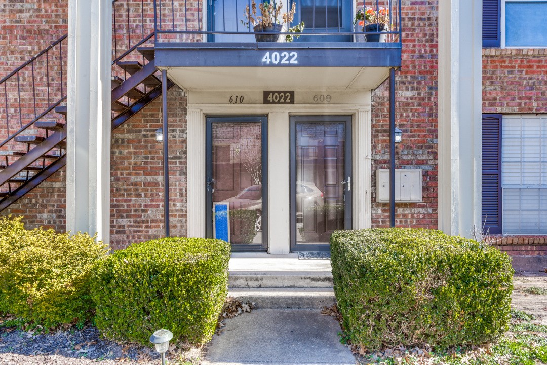 4022 Ridglea Country Club Drive Fort Worth TX 76126