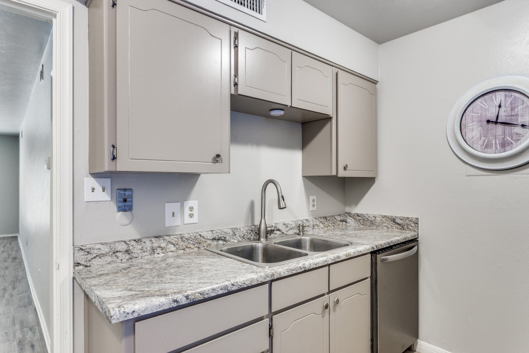 4022 Ridglea Country Club Drive Fort Worth TX 76126