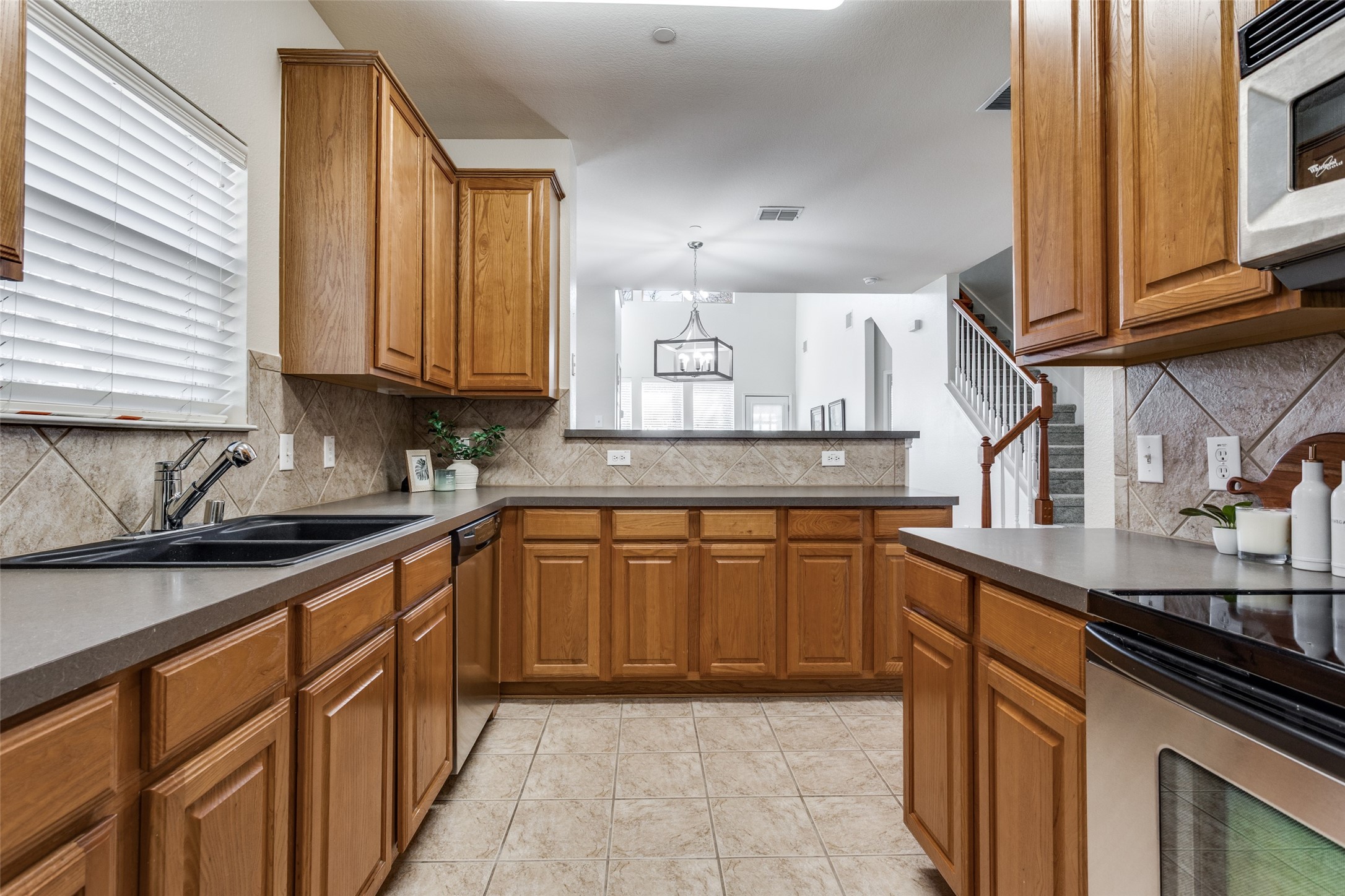 252 Turnberry Lane Lewisville TX 75067