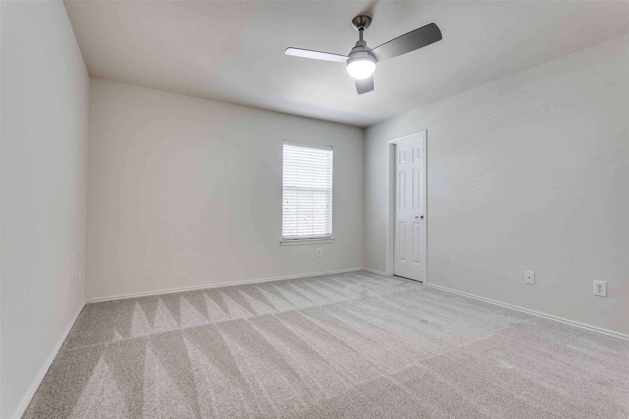 252 Turnberry Lane Lewisville TX 75067