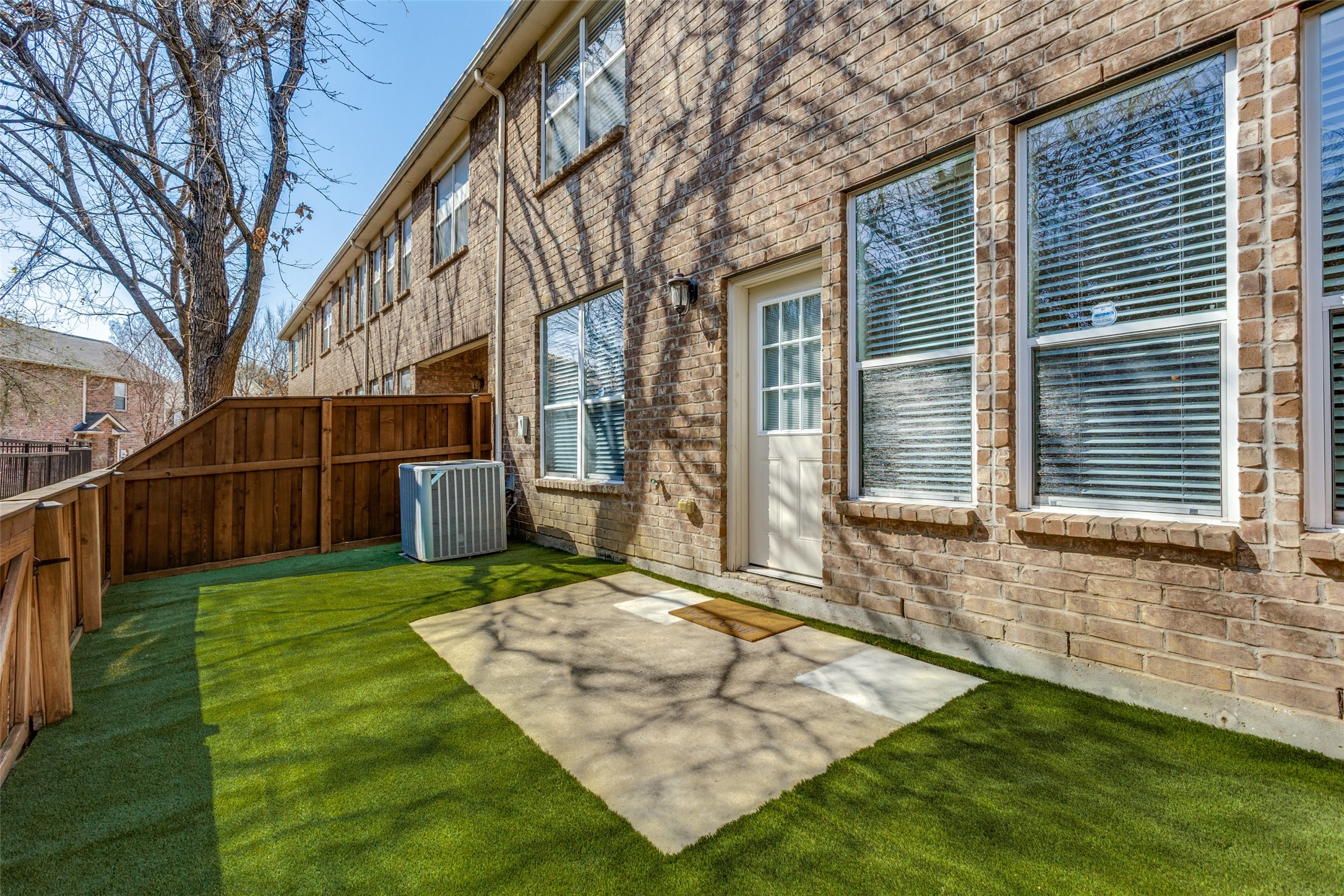 252 Turnberry Lane Lewisville TX 75067
