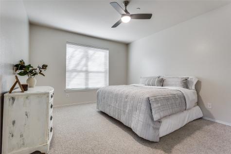 252 Turnberry Lane Lewisville TX 75067