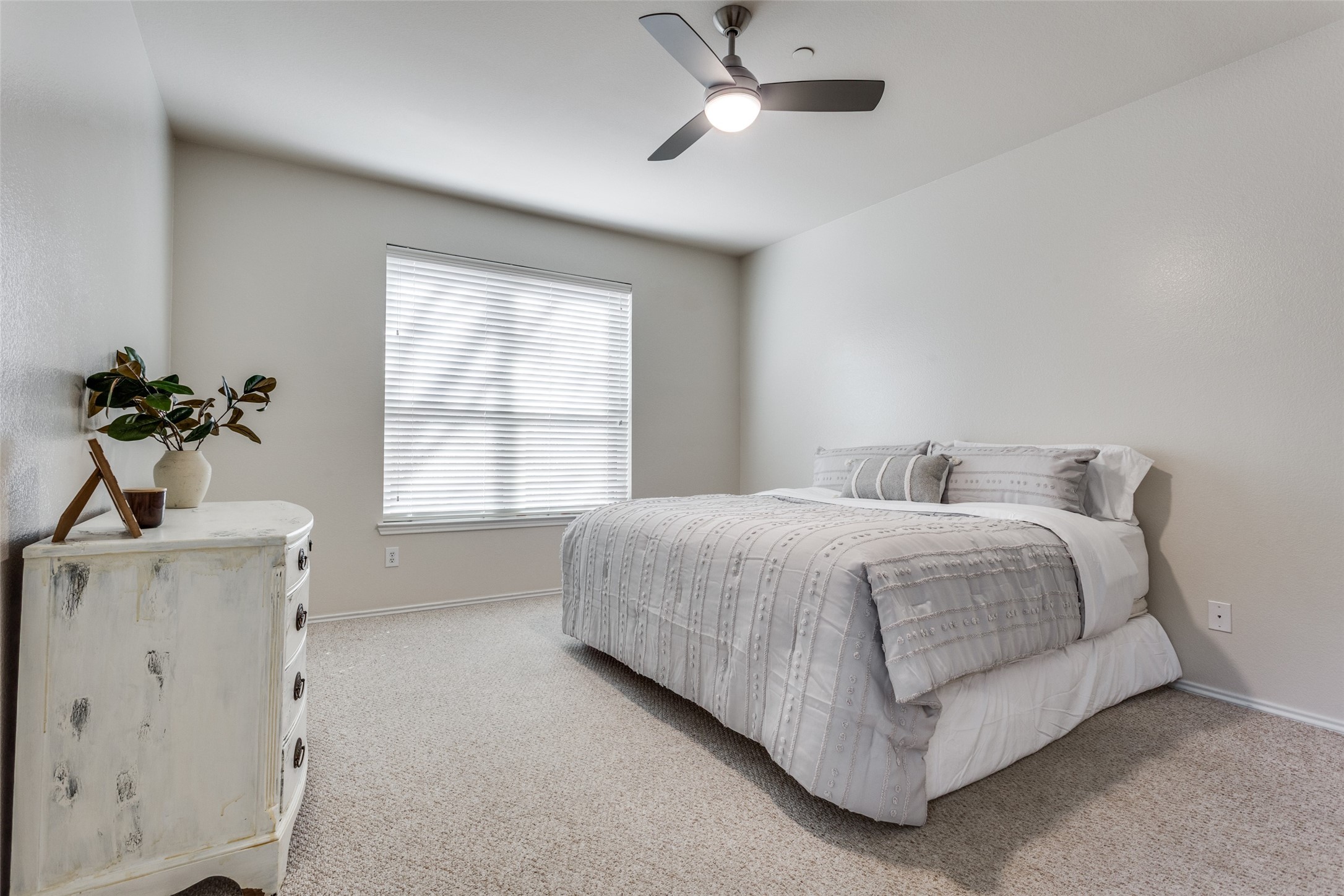 252 Turnberry Lane Lewisville TX 75067