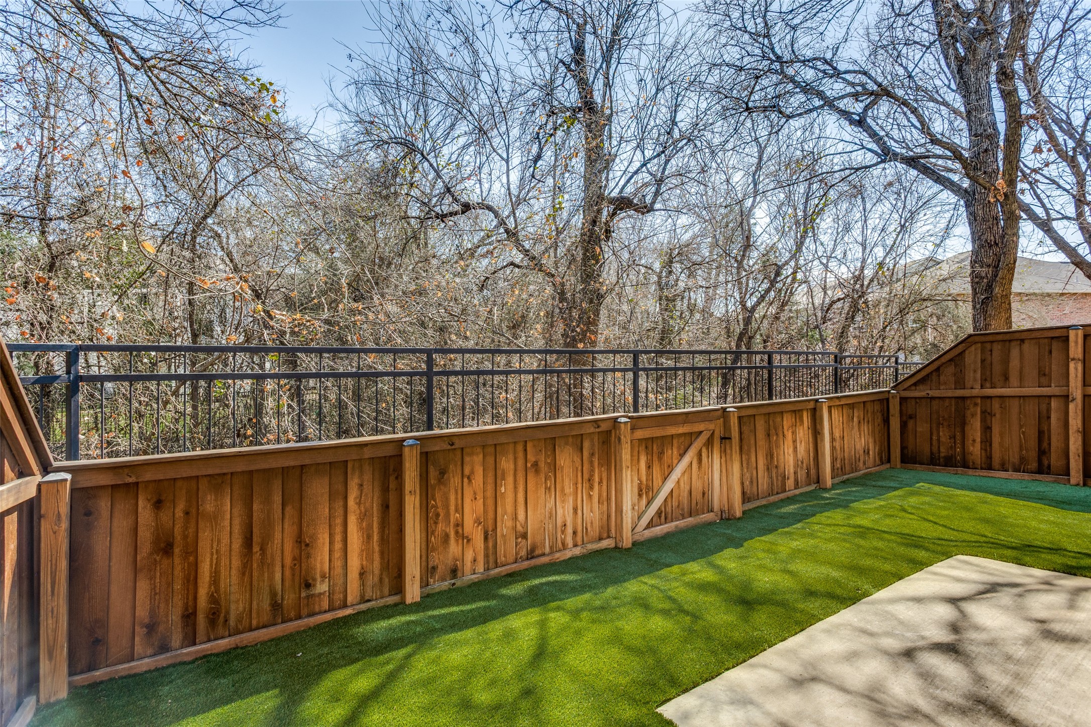 252 Turnberry Lane Lewisville TX 75067