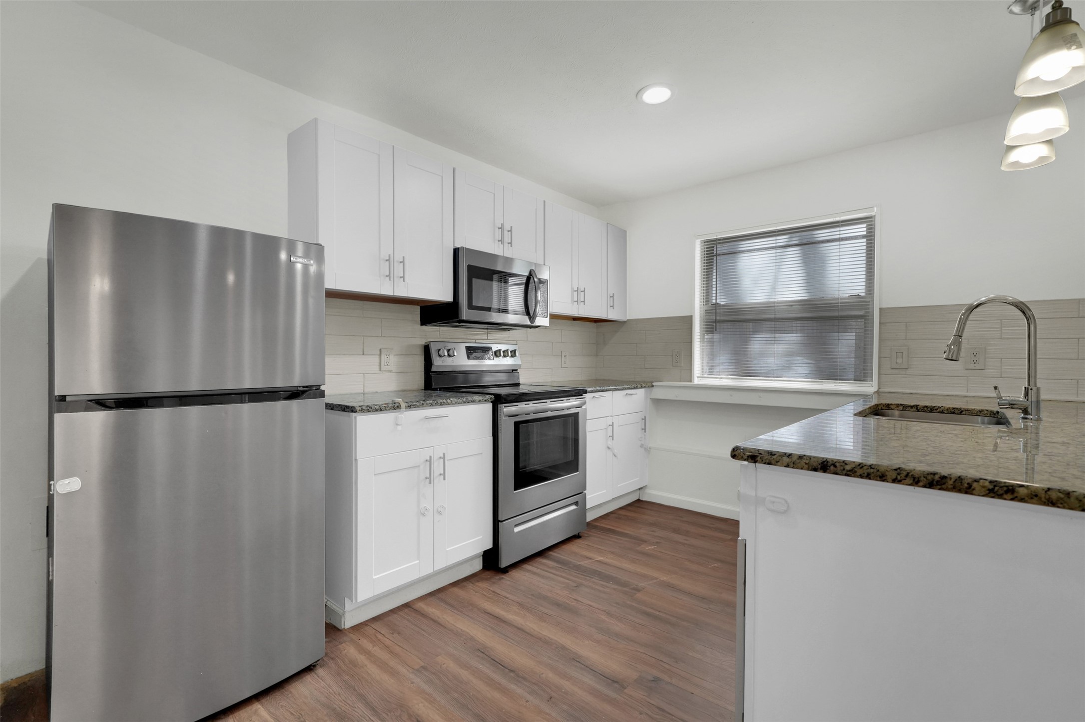 982 S Weatherred Drive Richardson TX 75080