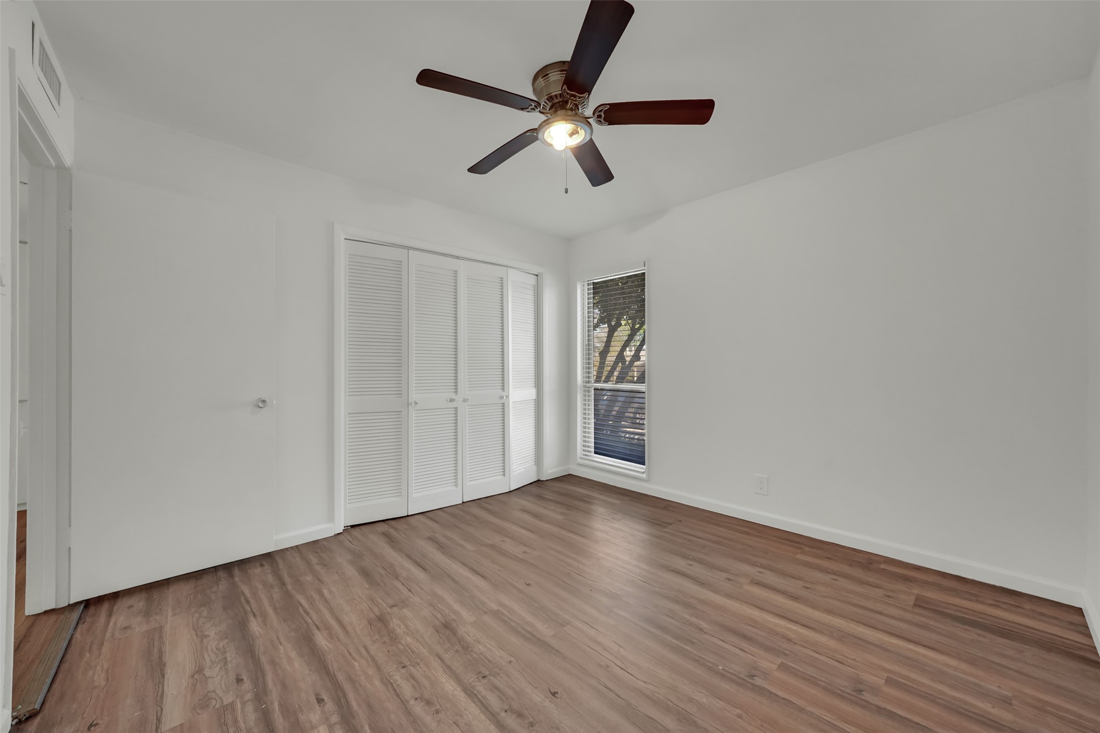 982 S Weatherred Drive Richardson TX 75080