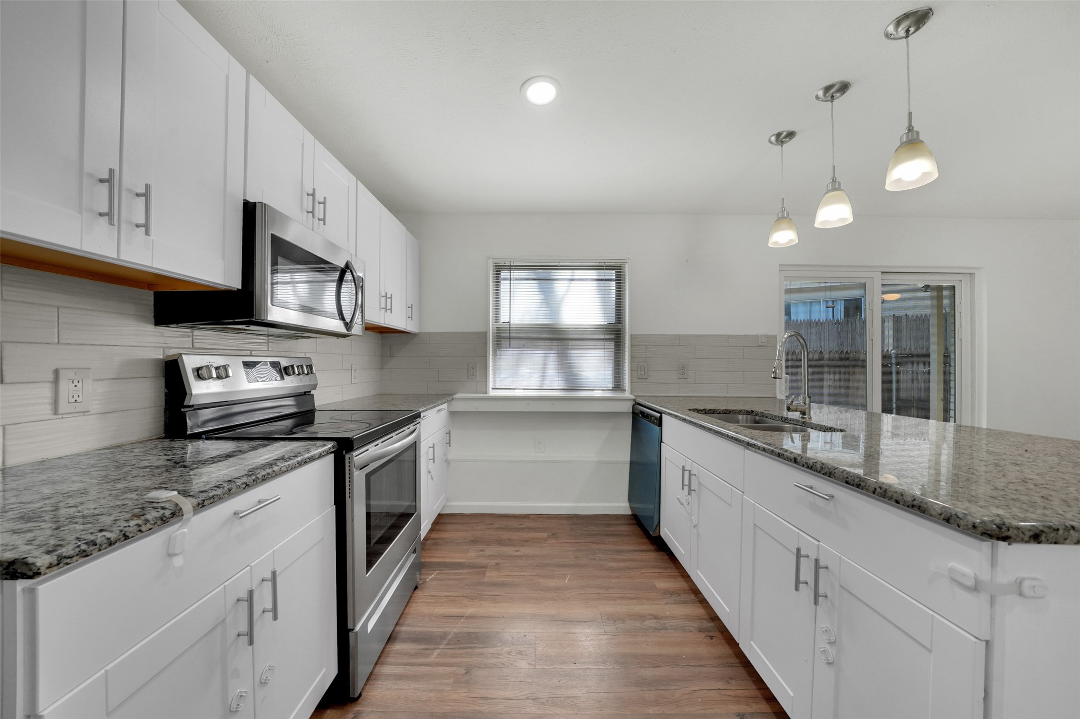 982 S Weatherred Drive Richardson TX 75080