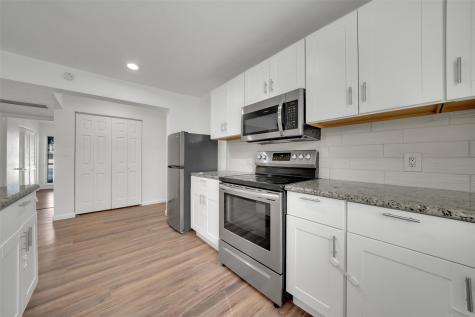 982 S Weatherred Drive Richardson TX 75080