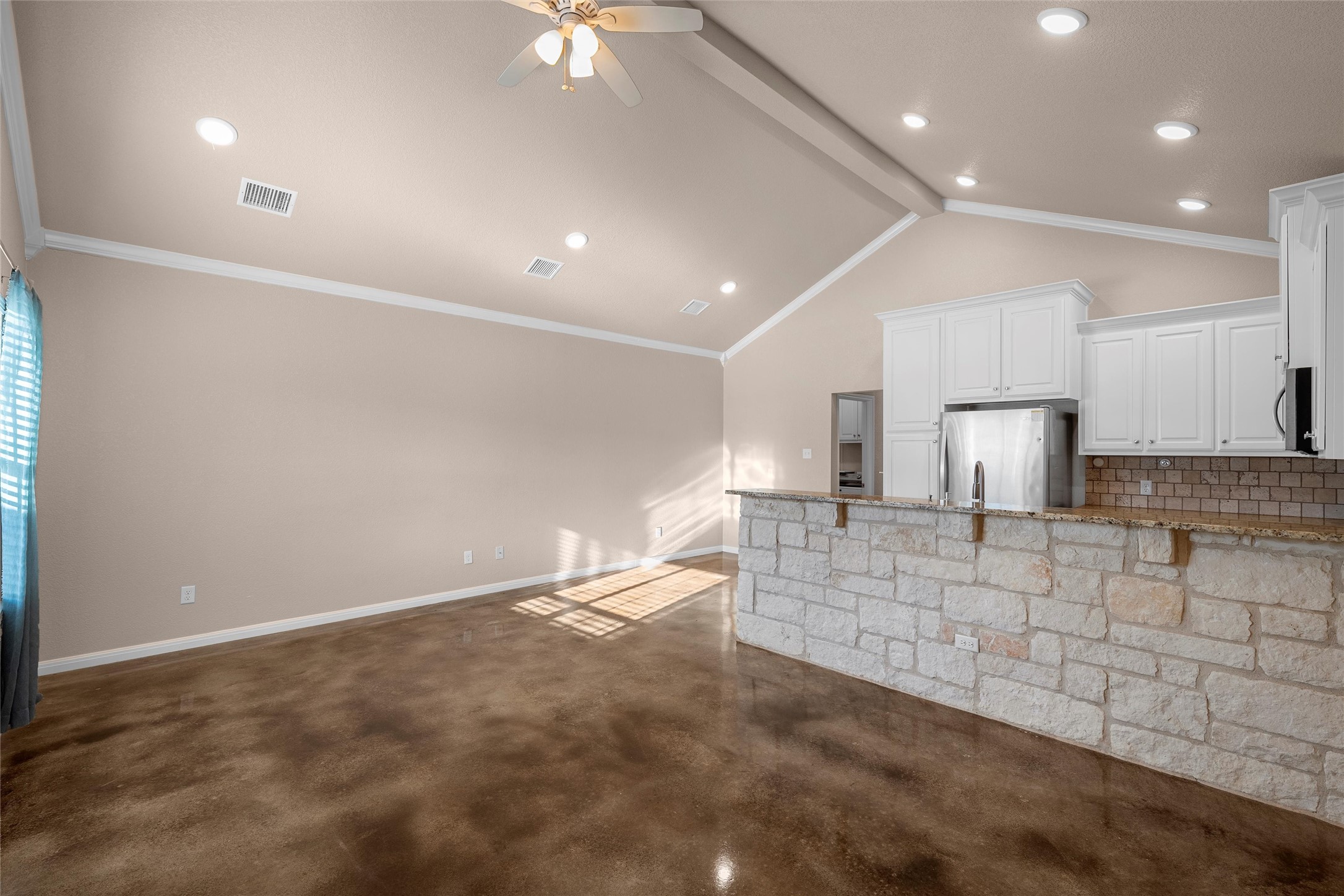 402 Spring Street Mcgregor TX 76657