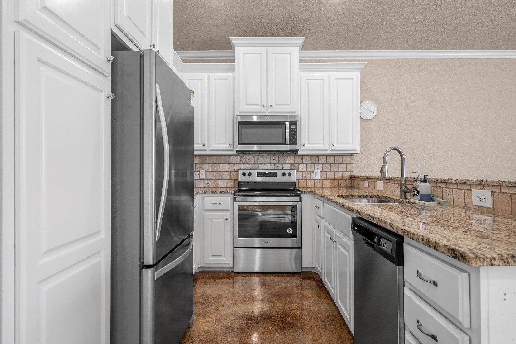 402 Spring Street Mcgregor TX 76657