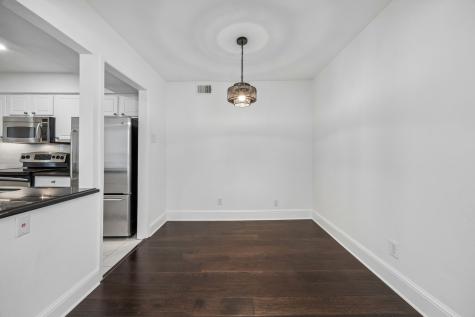 5916 Sandhurst Lane Dallas TX 75206