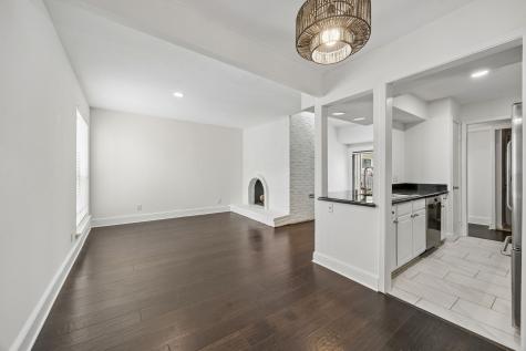 5916 Sandhurst Lane Dallas TX 75206