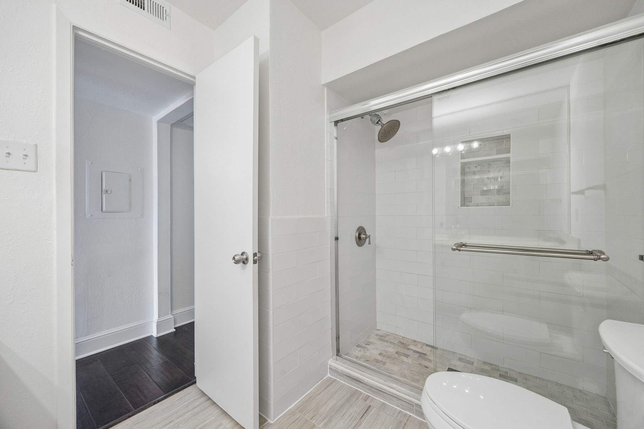 5916 Sandhurst Lane Dallas TX 75206