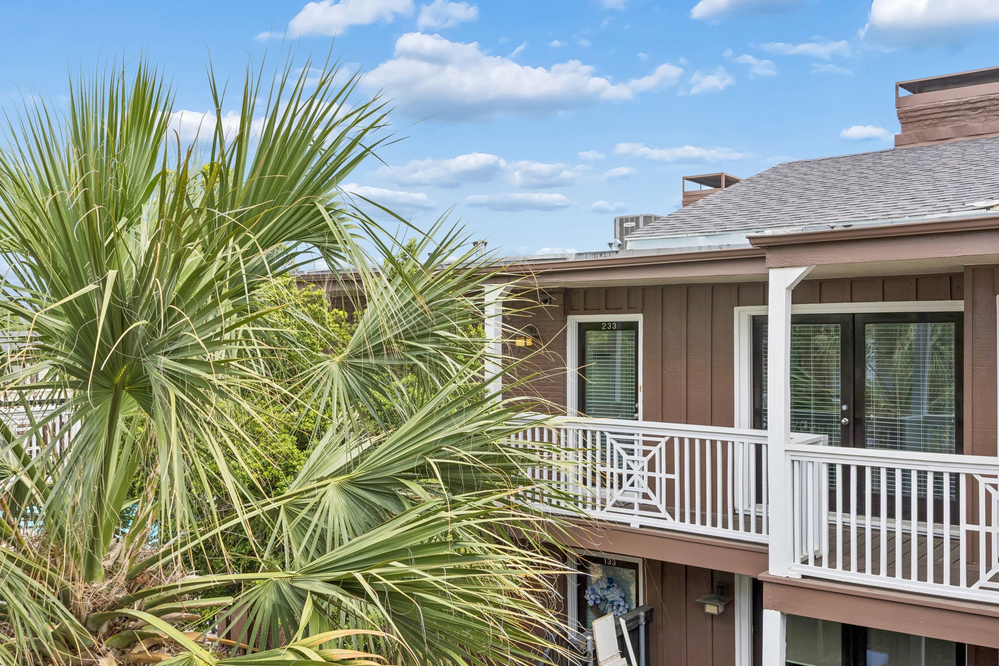5916 Sandhurst Lane Dallas TX 75206