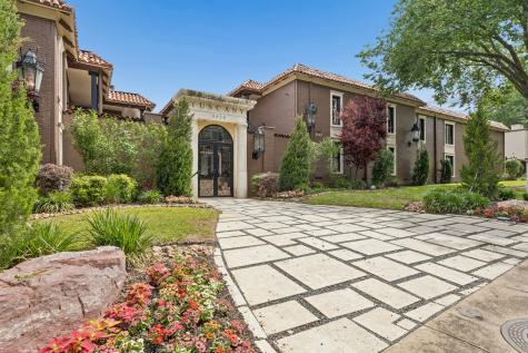 5916 Sandhurst Lane Dallas TX 75206