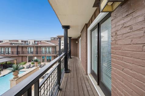 5916 Sandhurst Lane Dallas TX 75206