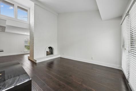 5916 Sandhurst Lane Dallas TX 75206