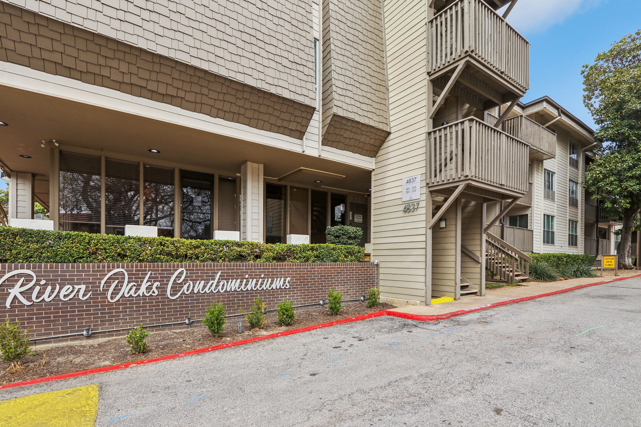4859 Cedar Springs Road Dallas TX 75219