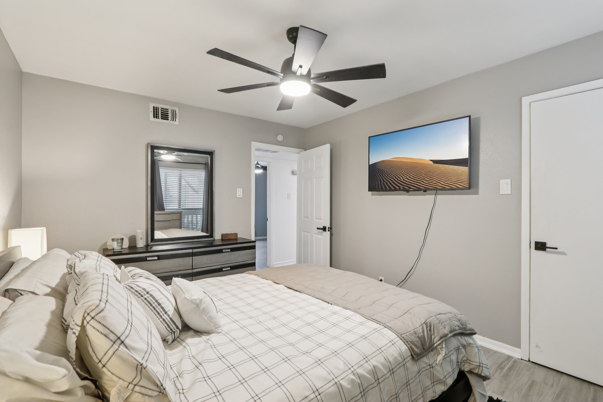 4859 Cedar Springs Road Dallas TX 75219