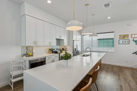 5018 Bryan Street Dallas TX 75206
