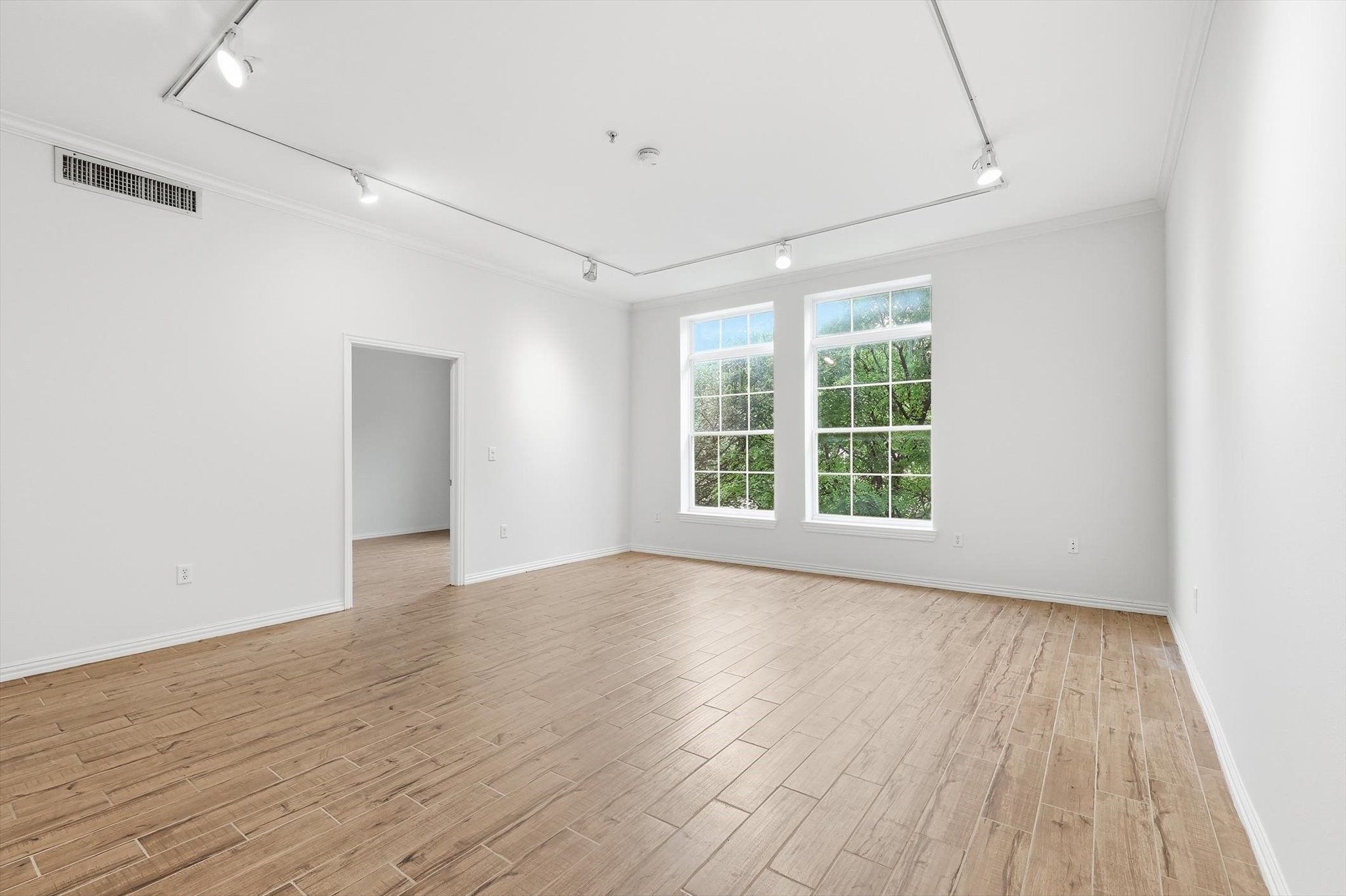 2305 Worthington Street Dallas TX 75204